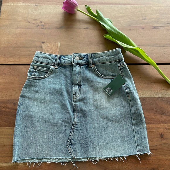 Dresses & Skirts - Denim Skirt